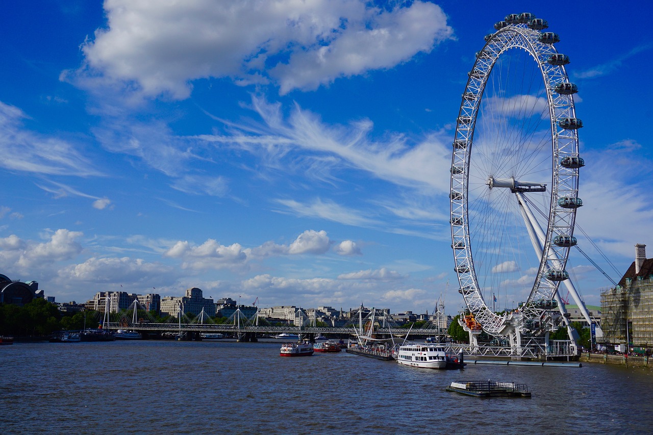 Top 10 Cheap Hotel Stays for London Heathrow for under £50.00 GBP